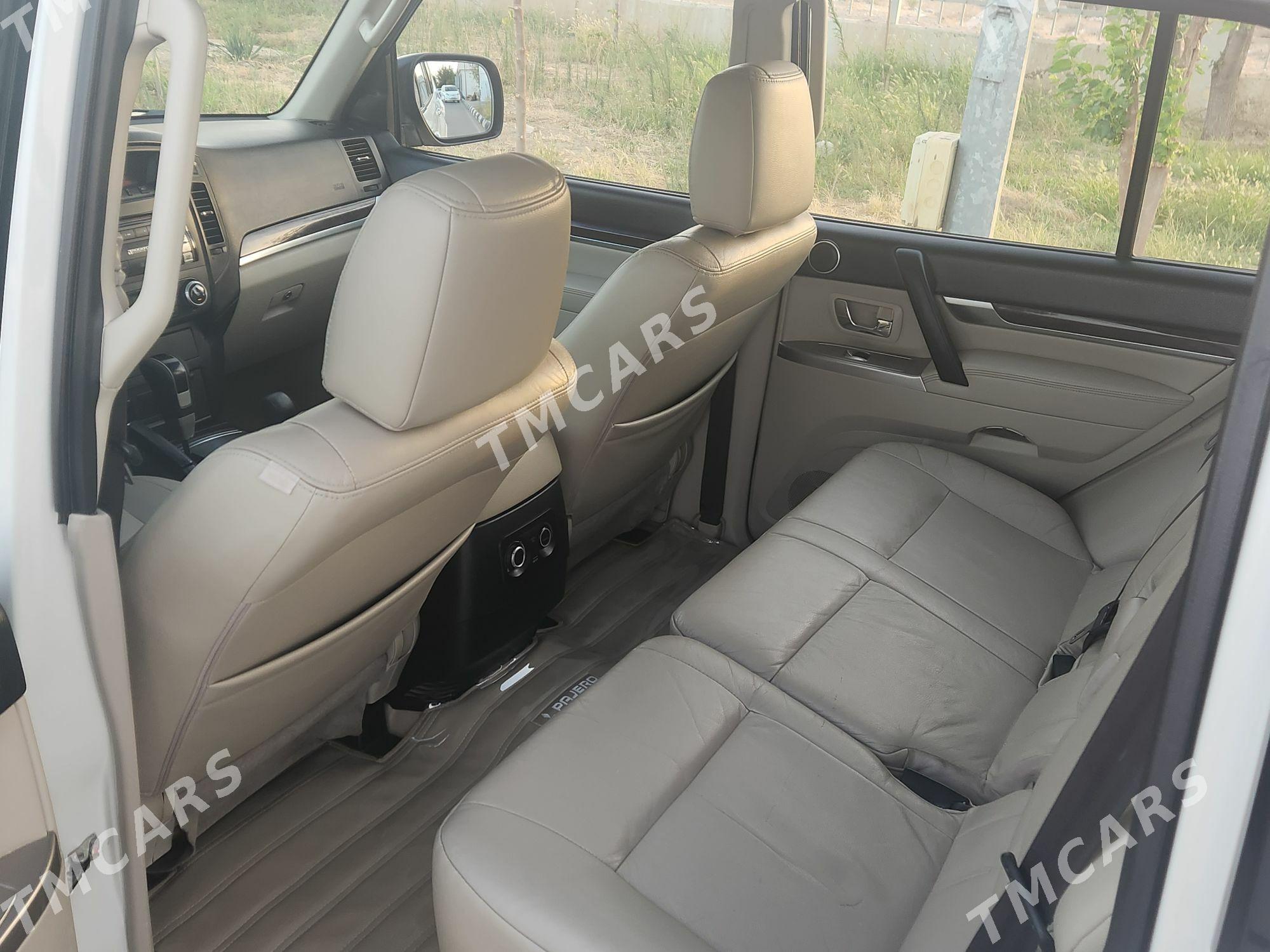 Mitsubishi Pajero 2012 - 240 000 TMT - Türkmenbaşy - img 8