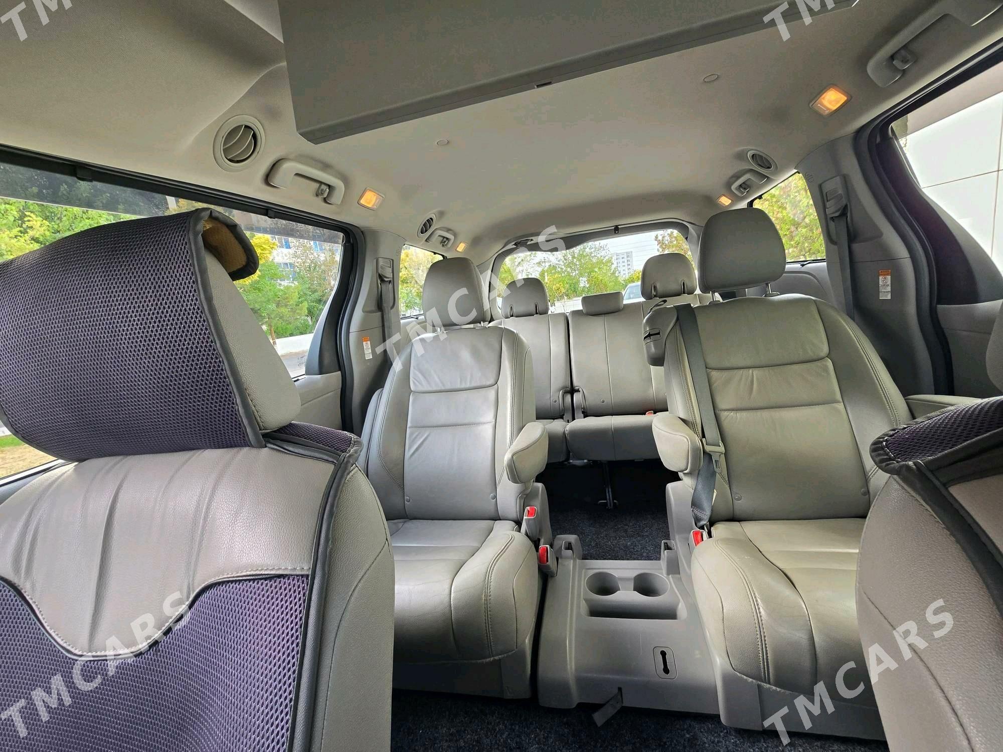 Toyota Sienna 2016 - 395 000 TMT - Ашхабад - img 6