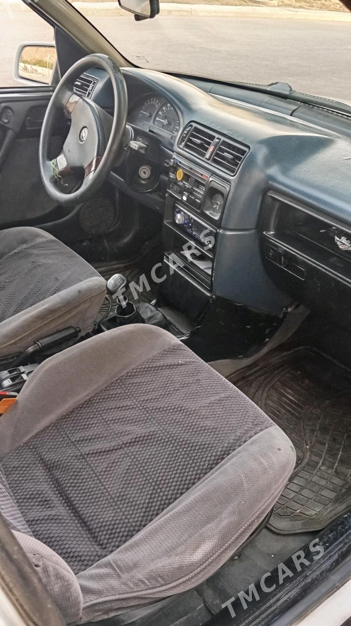 Opel Vectra 1993 - 40 000 TMT - Анев - img 4