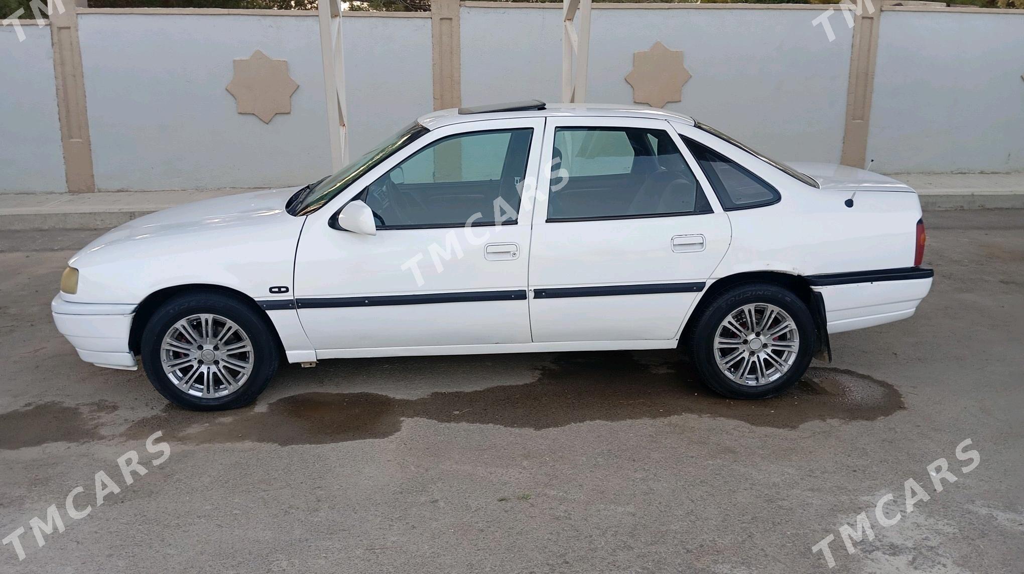 Opel Vectra 1993 - 40 000 TMT - Анев - img 5