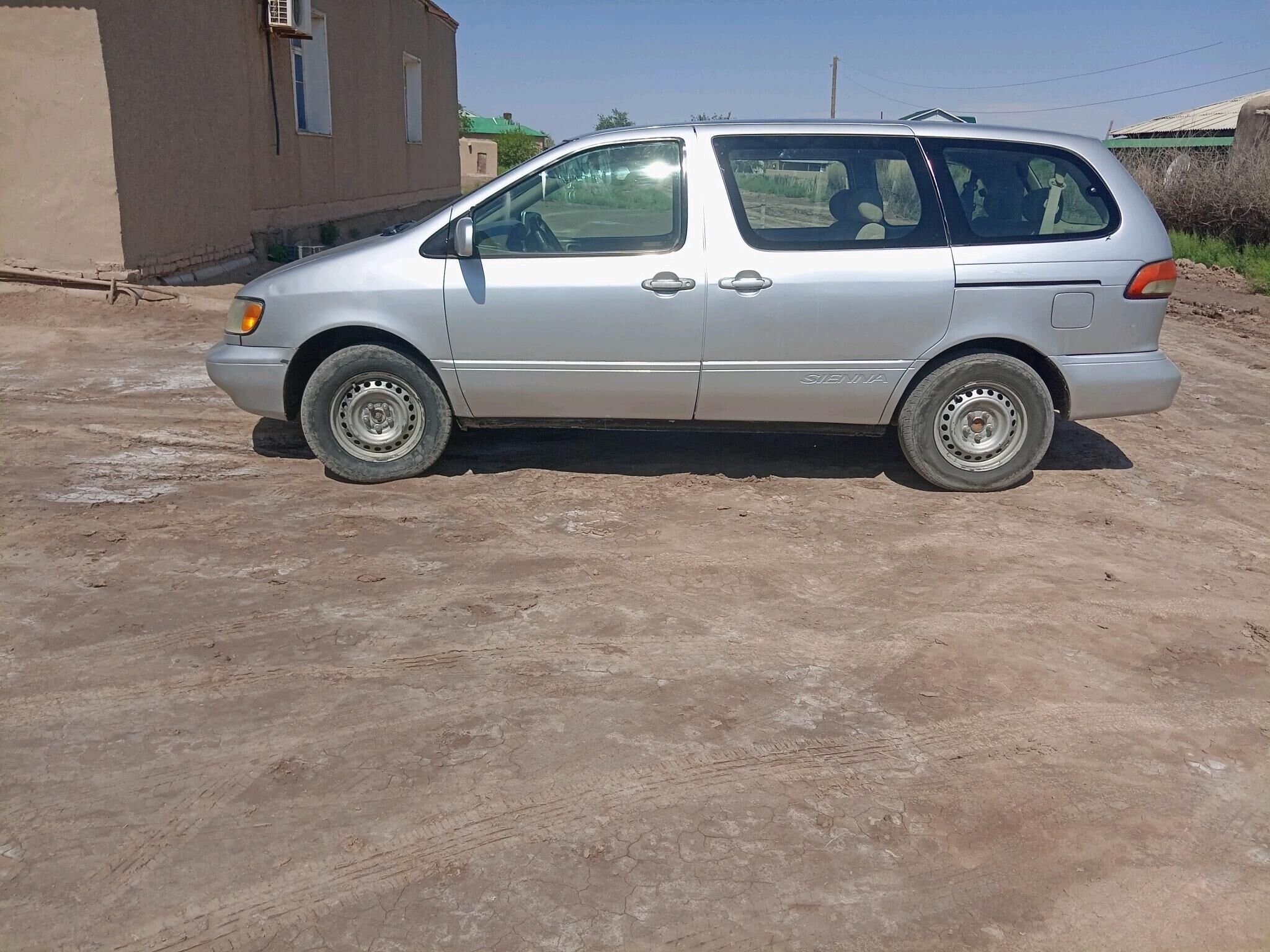 Toyota Sienna 2001 - 145 000 TMT - Türkmenbaşy etr. - img 3