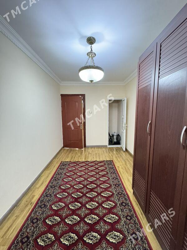 Arenda 11mkr 4/3et 3kom - 11 мкр - img 2