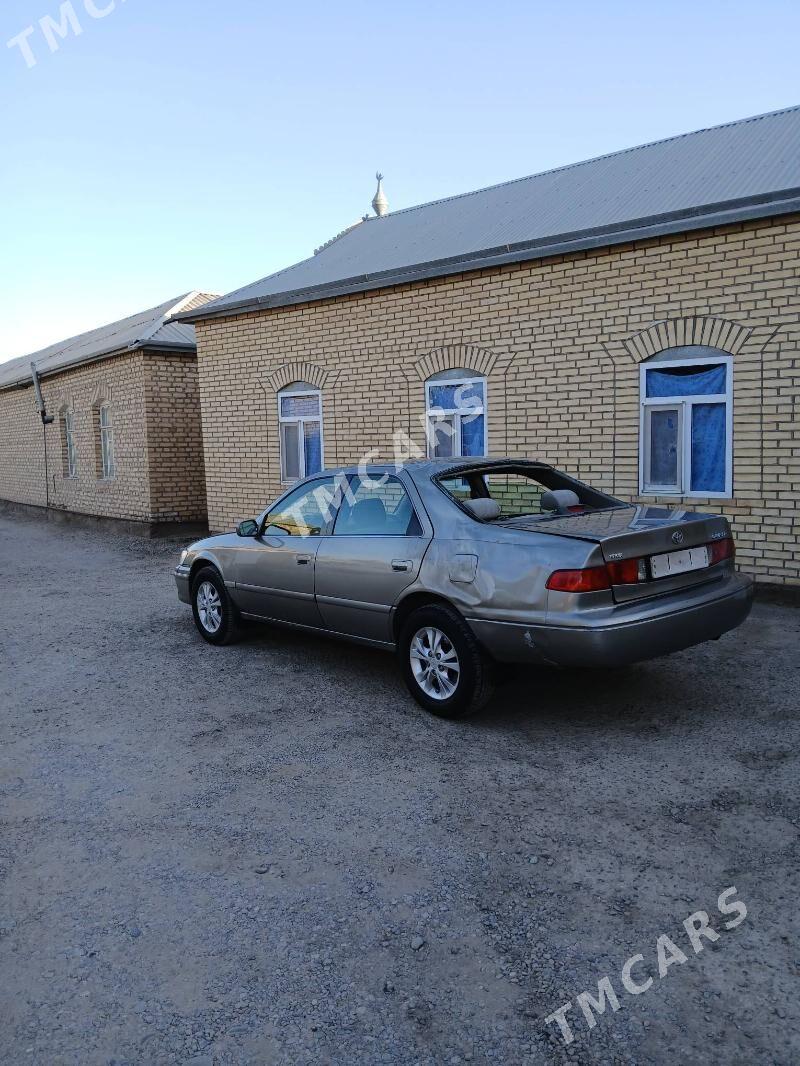 Toyota Camry 2000 - 94 000 TMT - Мары - img 4