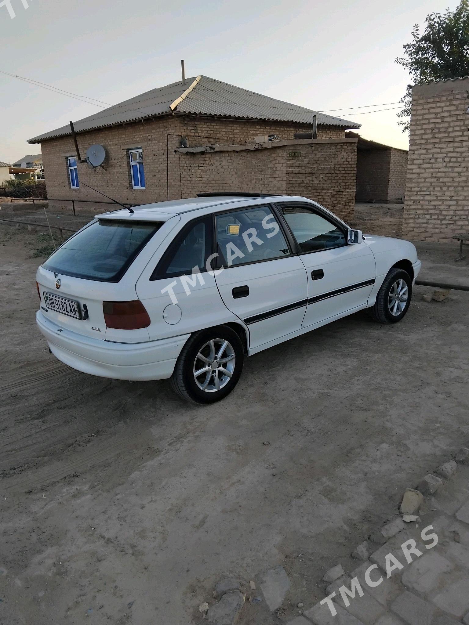 Opel Astra 1995 - 35 000 TMT - Бабадайхан - img 5