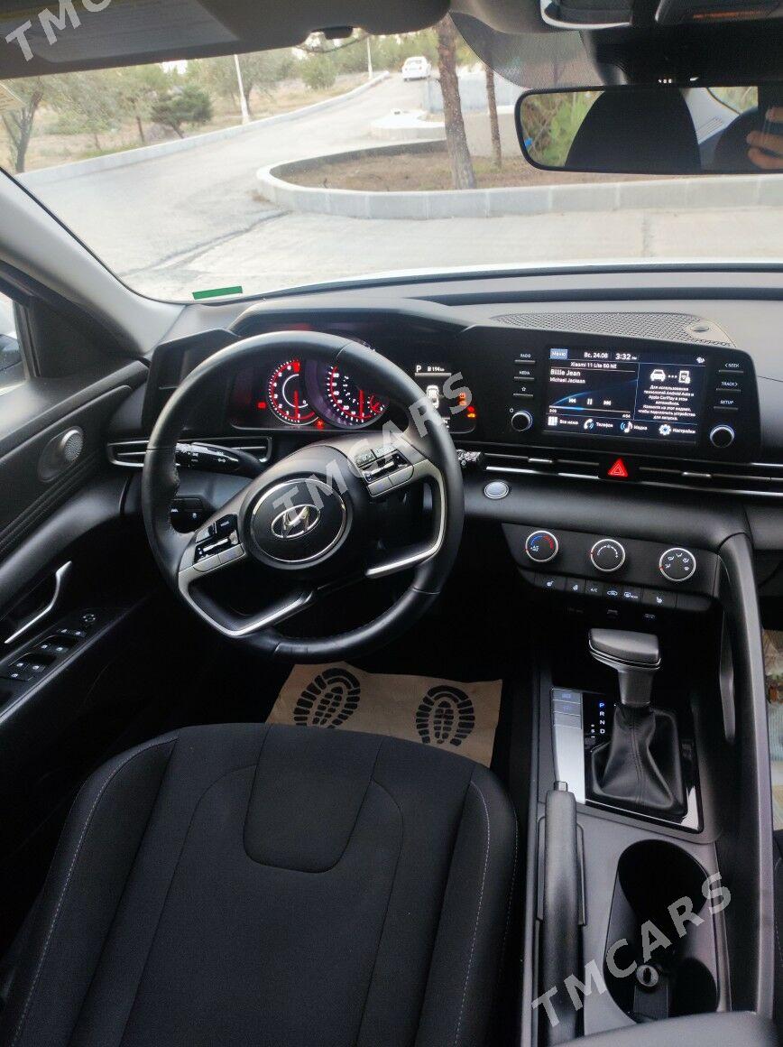 Hyundai Elantra 2021 - 235 000 TMT - Aşgabat - img 6