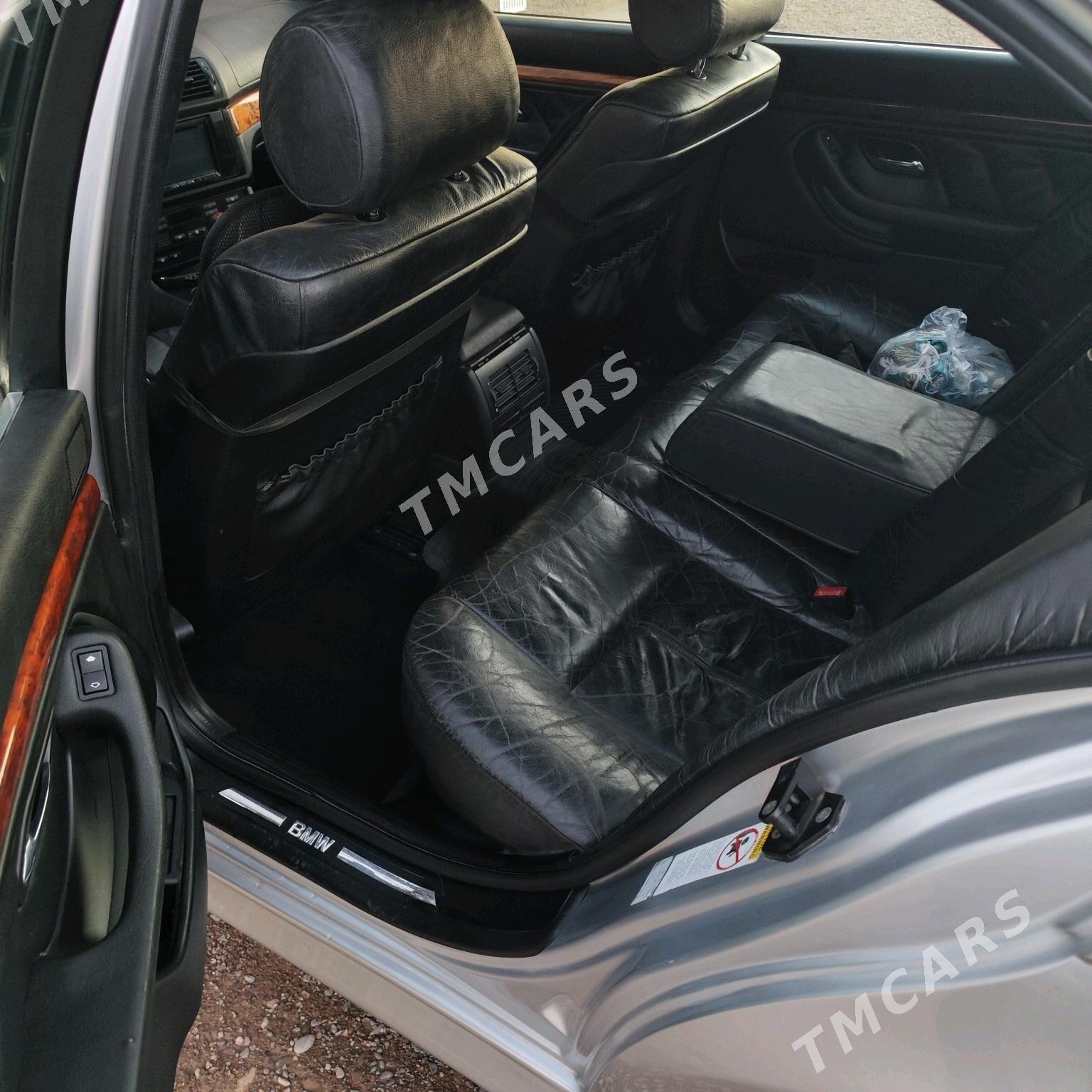 BMW 528 2000 - 110 000 TMT - Мары - img 5