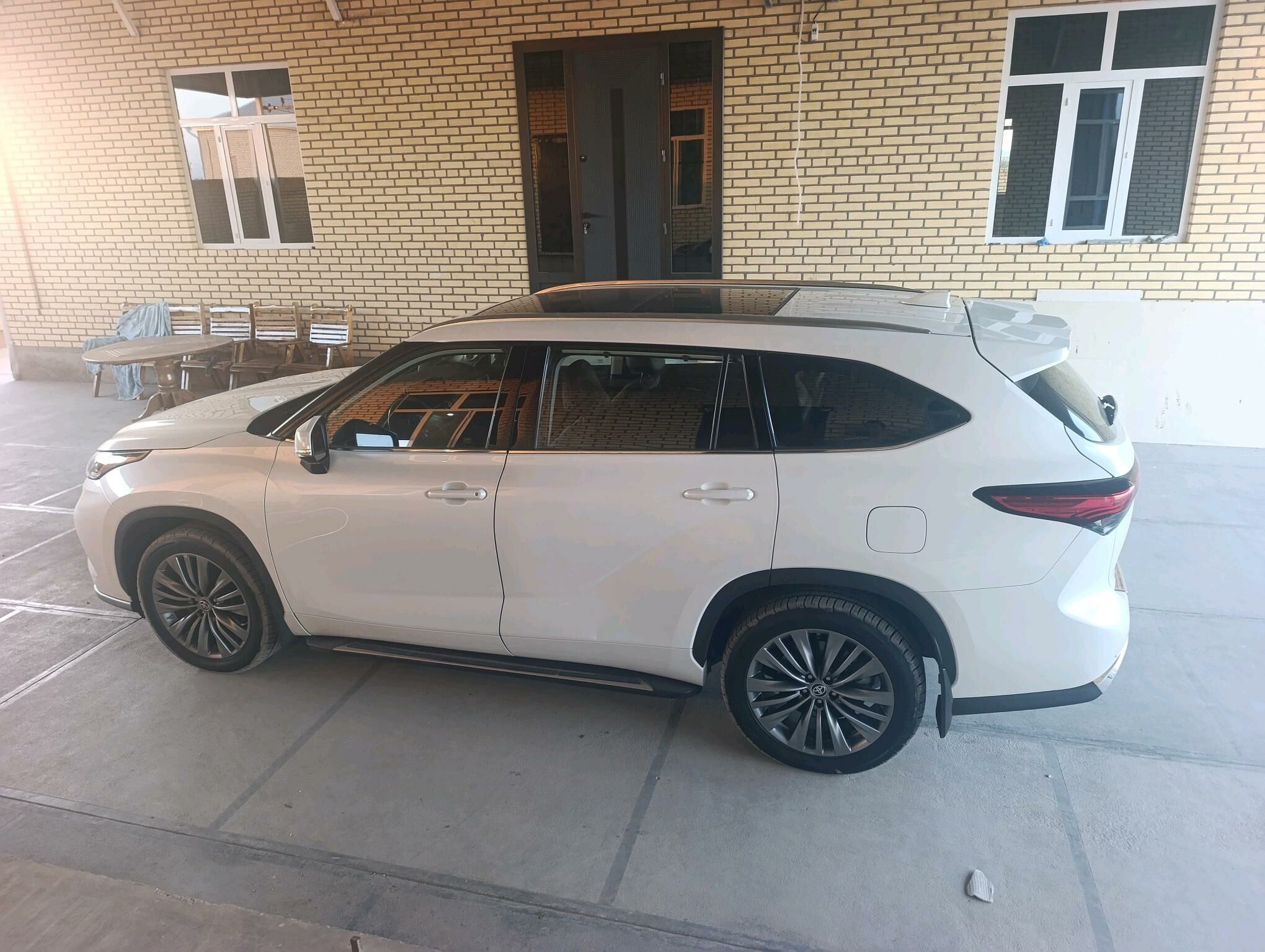 Toyota Highlander 2021 - 680 000 TMT - Мары - img 4