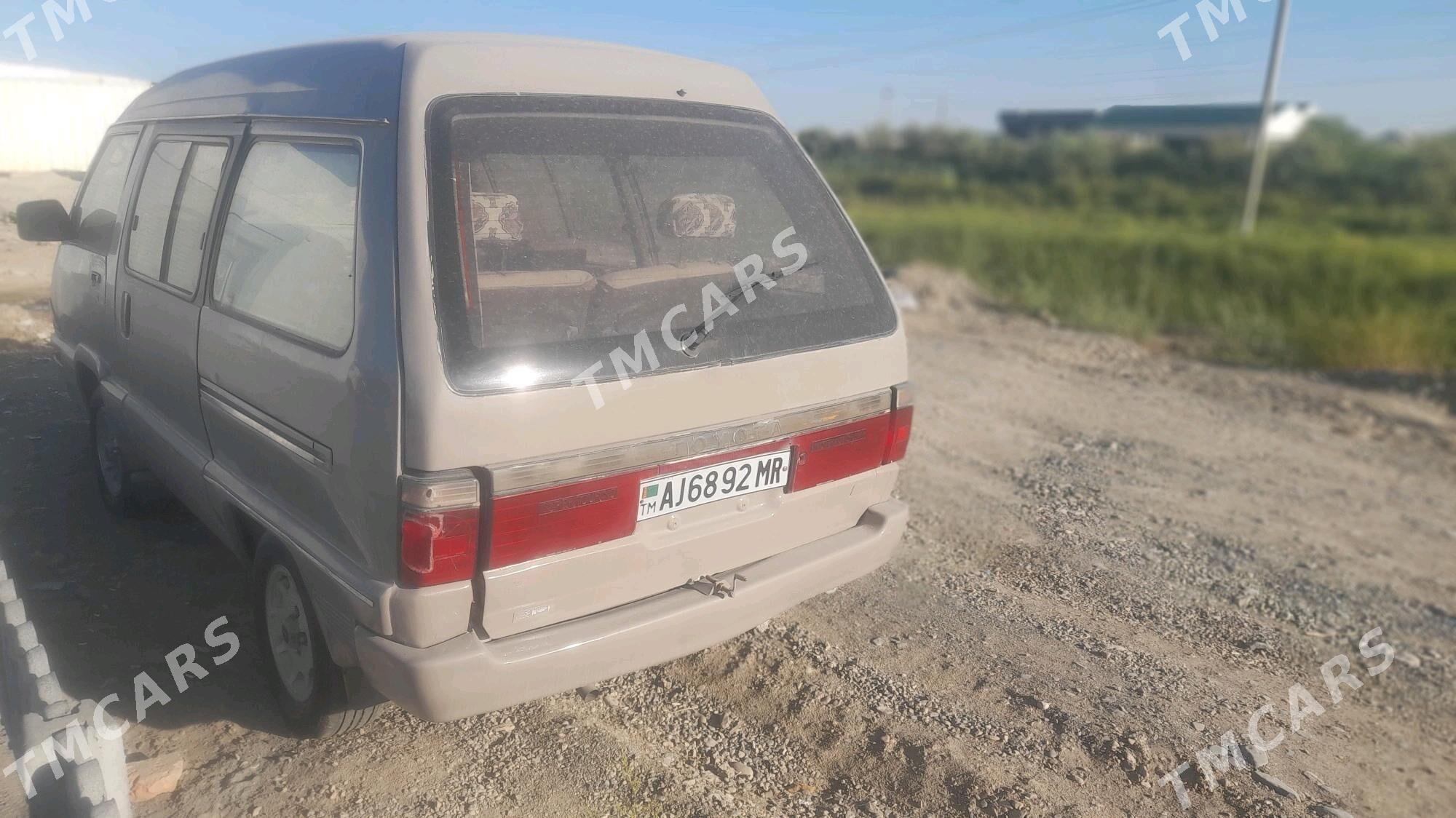 Toyota Hiace 1993 - 14 000 TMT - Sakarçäge - img 3