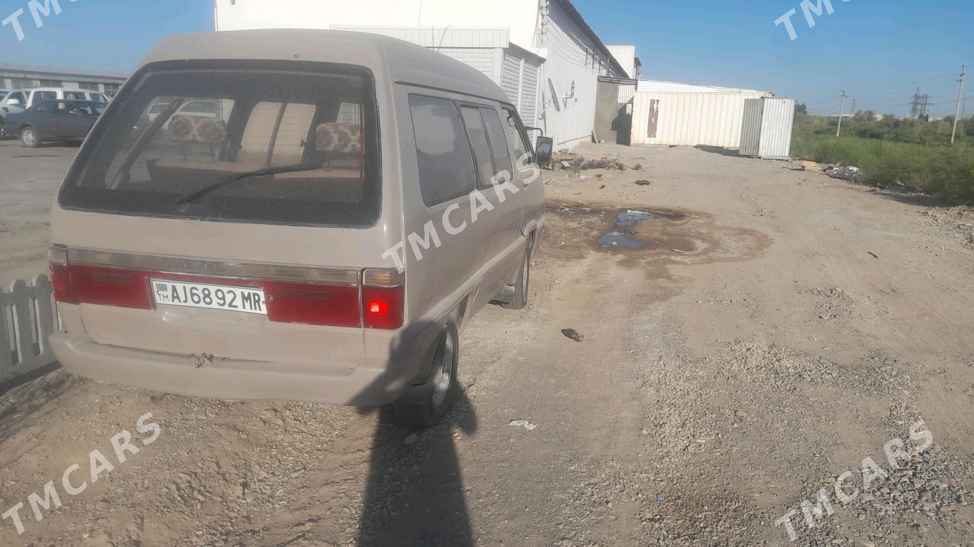 Toyota Hiace 1993 - 14 000 TMT - Sakarçäge - img 2