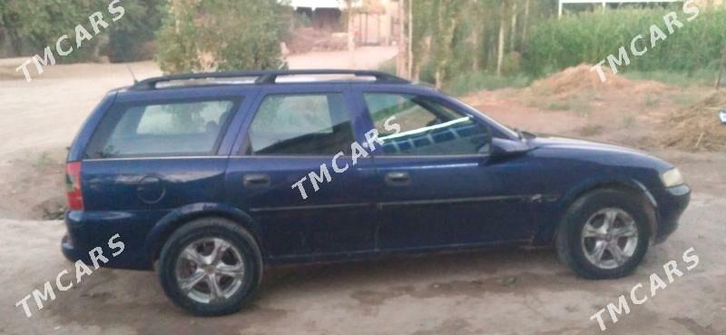 Opel Vectra 1999 - 45 000 TMT - Гурбансолтан Едже - img 2