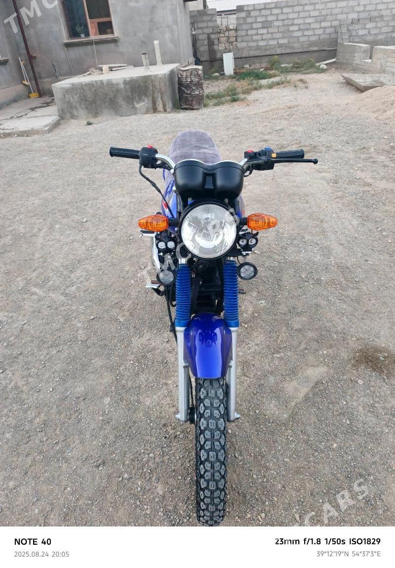 Fekon FK150-8G 2015 - 12 000 TMT - Гумдаг - img 5