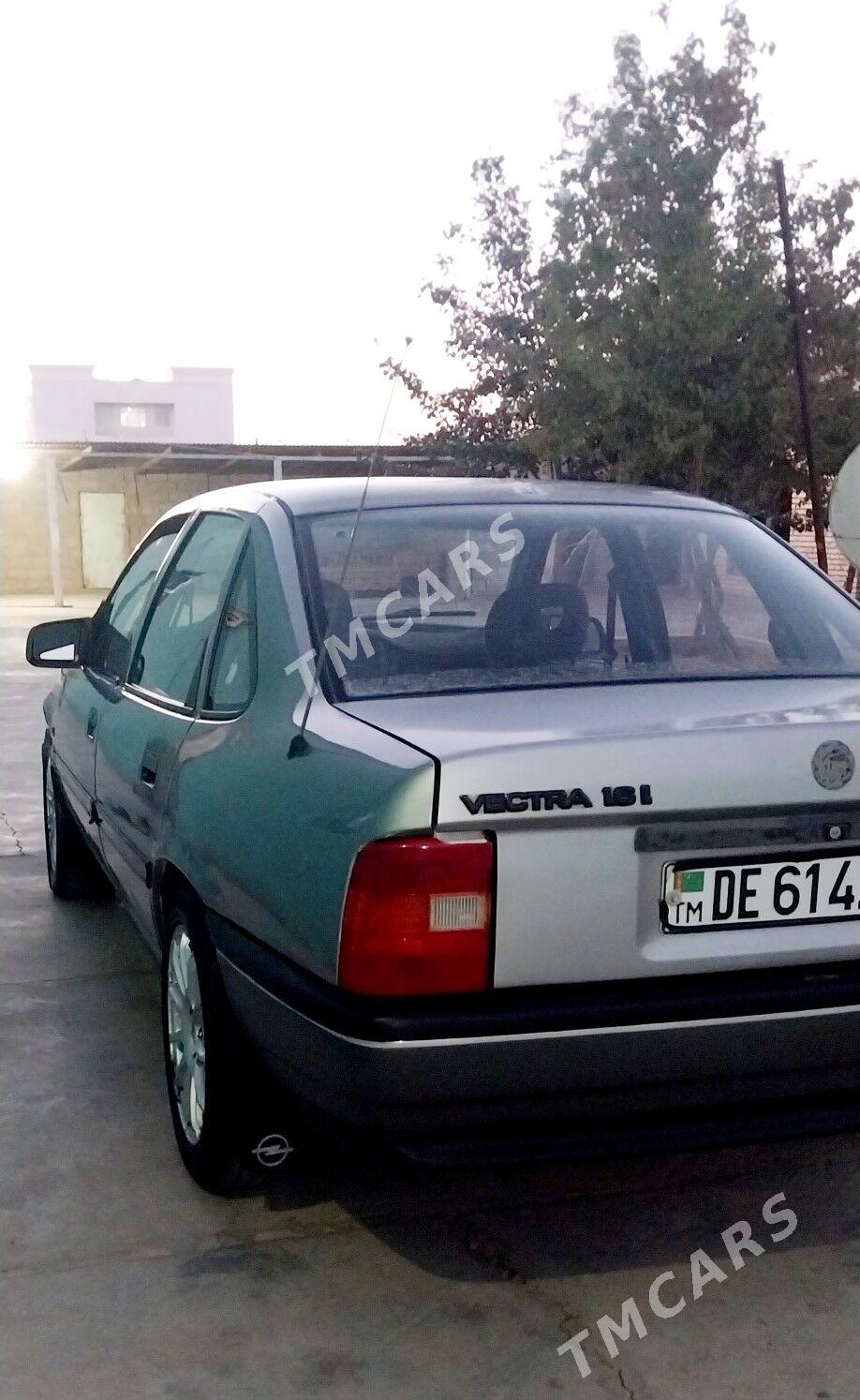 Opel Vectra 1990 - 32 000 TMT - Sarahs - img 5