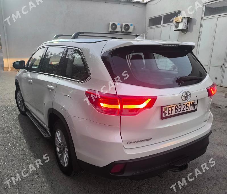 Toyota Highlander 2017 - 450 000 TMT - Мары - img 9