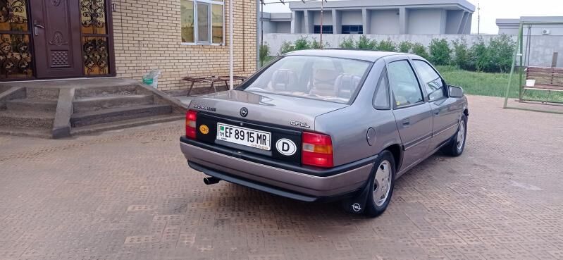 Opel Vectra 1989 - 45 000 TMT - Wekilbazar - img 8