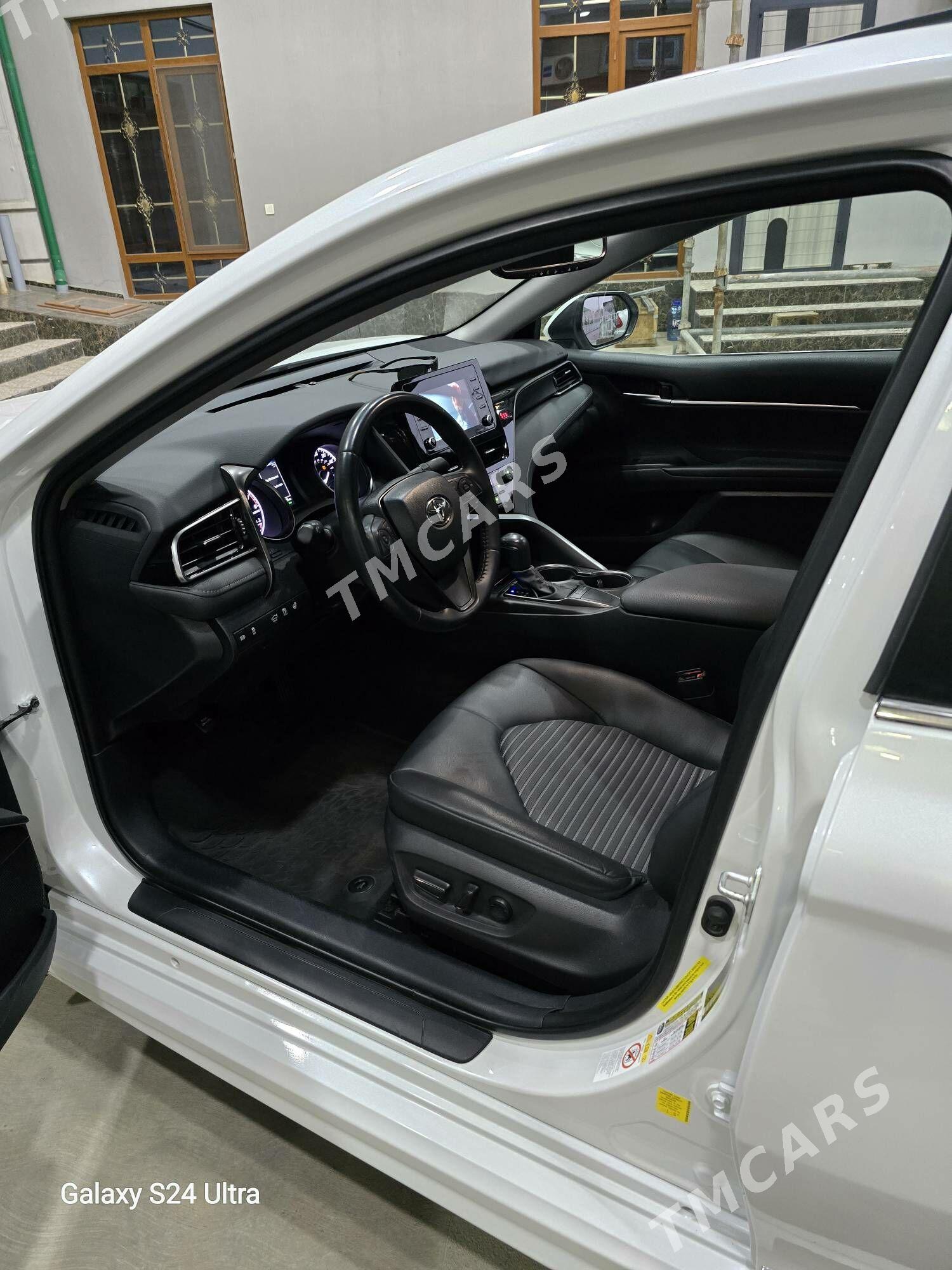 Toyota Camry 2022 - 345 000 TMT - Ашхабад - img 8