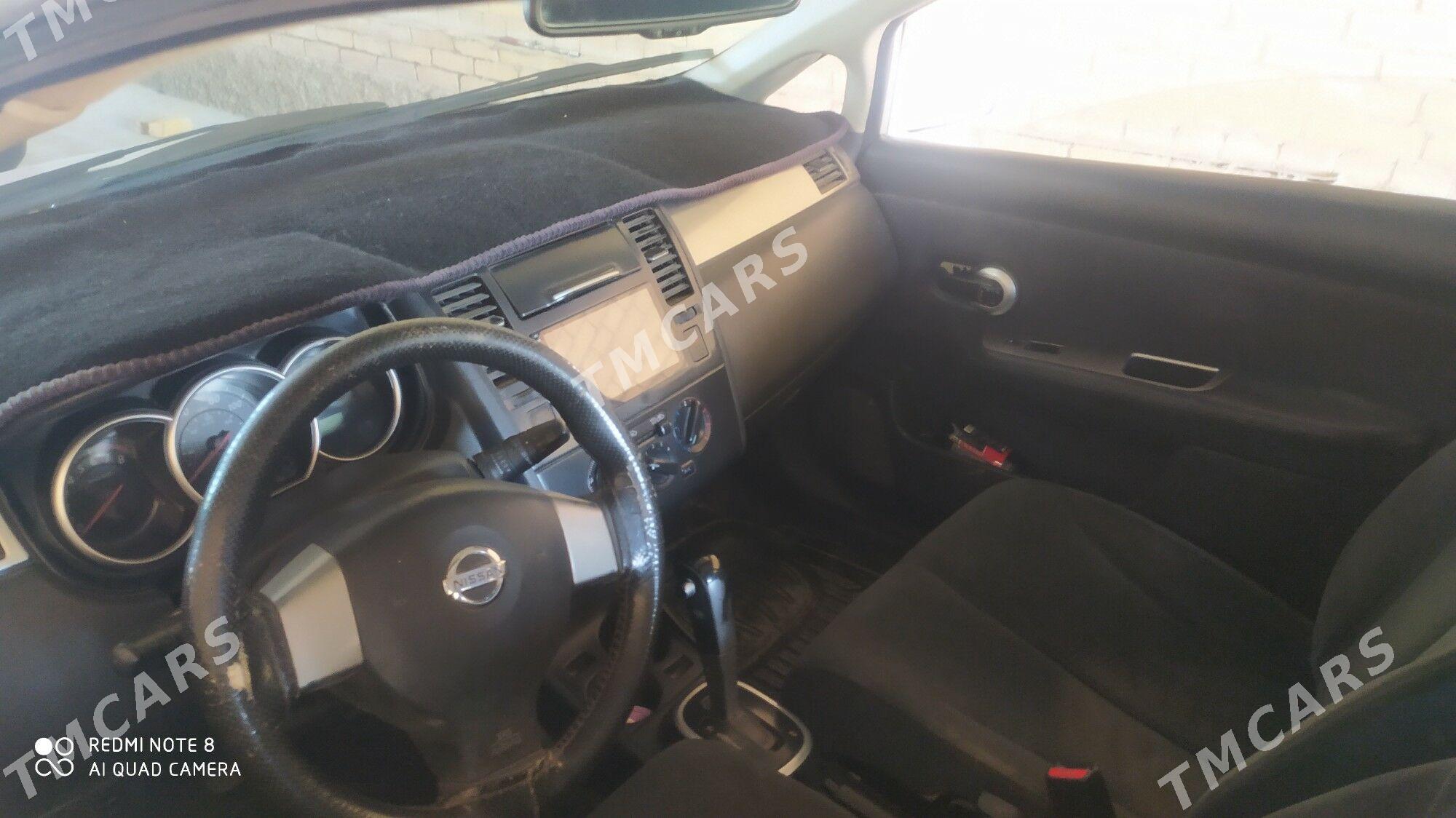 Nissan Versa 2010 - 90 000 TMT - Туркменабат - img 5
