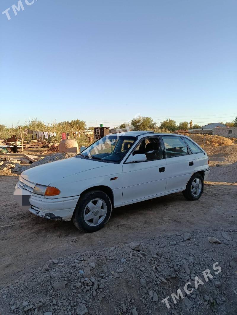 Opel Astra 1993 - 32 000 TMT - етр. Туркменбаши - img 3