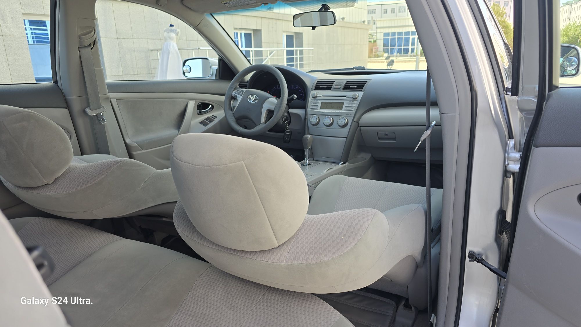 Toyota Camry 2010 - 210 000 TMT - Дашогуз - img 4
