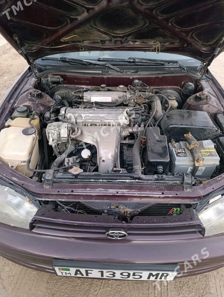 Toyota Camry 1993 - 79 000 TMT - Türkmengala - img 3