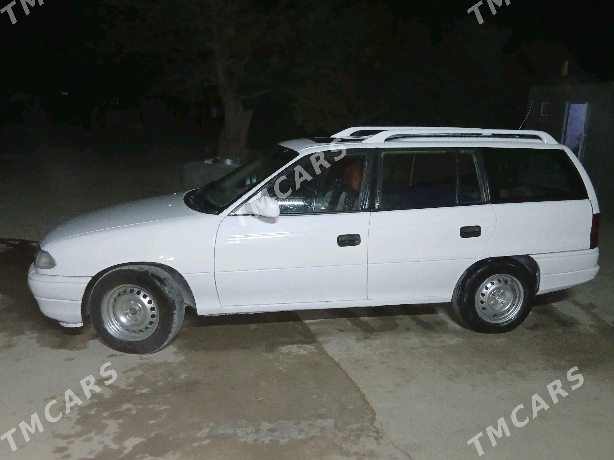 Opel Astra 1992 - 28 000 TMT - Bäherden - img 2