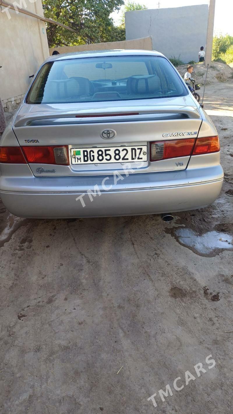 Toyota Camry 2001 - 150 000 TMT - Gurbansoltan Eje - img 2