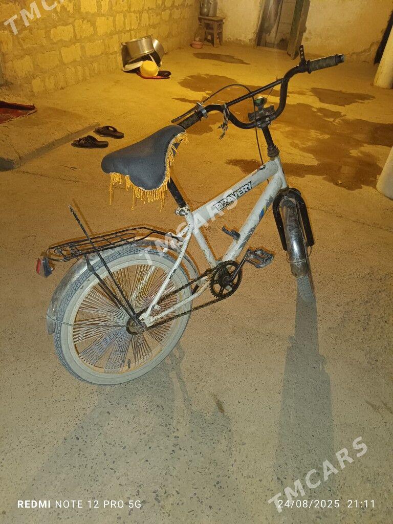 BMW tigir - Бахарден - img 2
