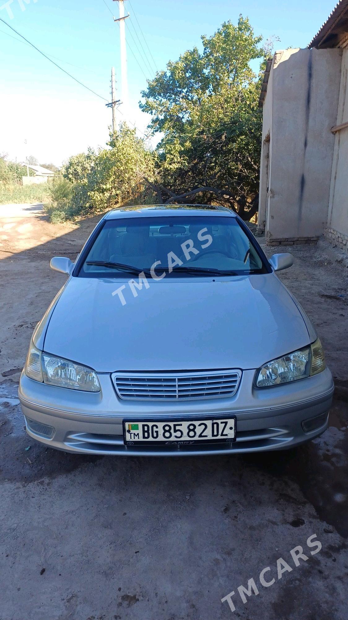 Toyota Camry 2001 - 150 000 TMT - Гурбансолтан Едже - img 2