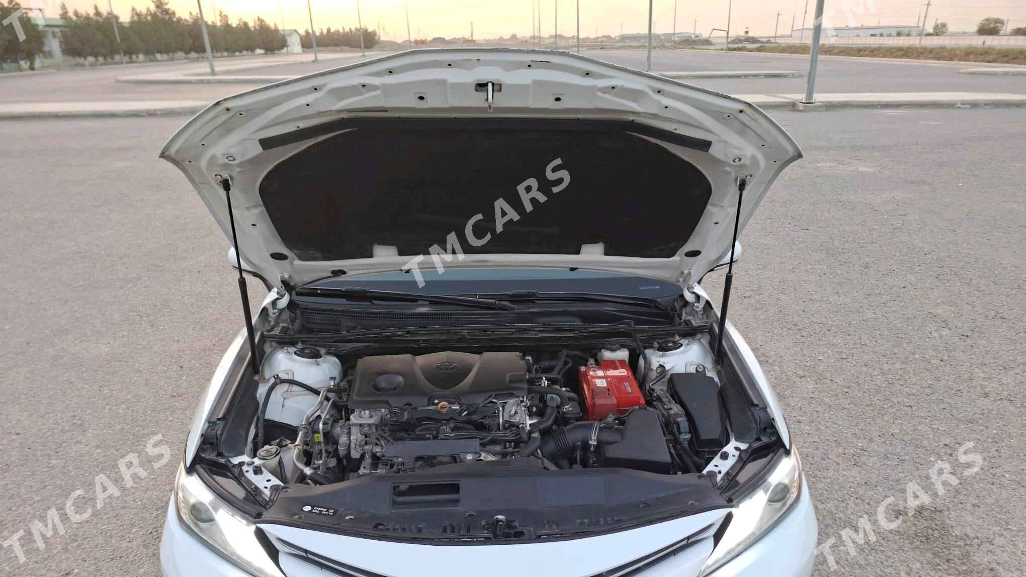 Toyota Camry 2019 - 318 000 TMT - Гёкдепе - img 4