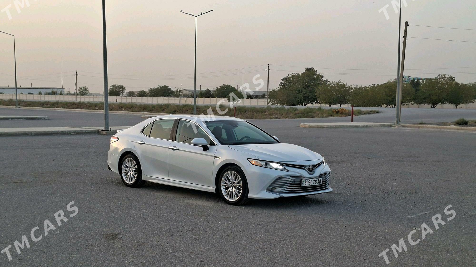 Toyota Camry 2019 - 318 000 TMT - Гёкдепе - img 2