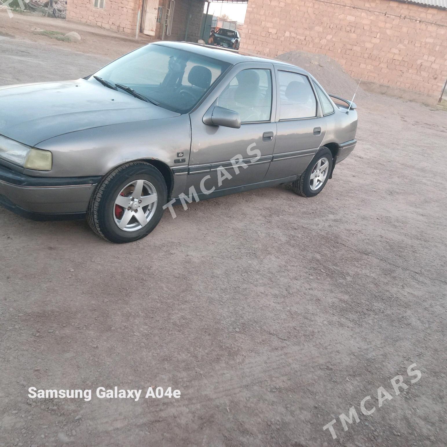 Opel Vectra 1992 - 26 000 TMT - Теджен - img 2