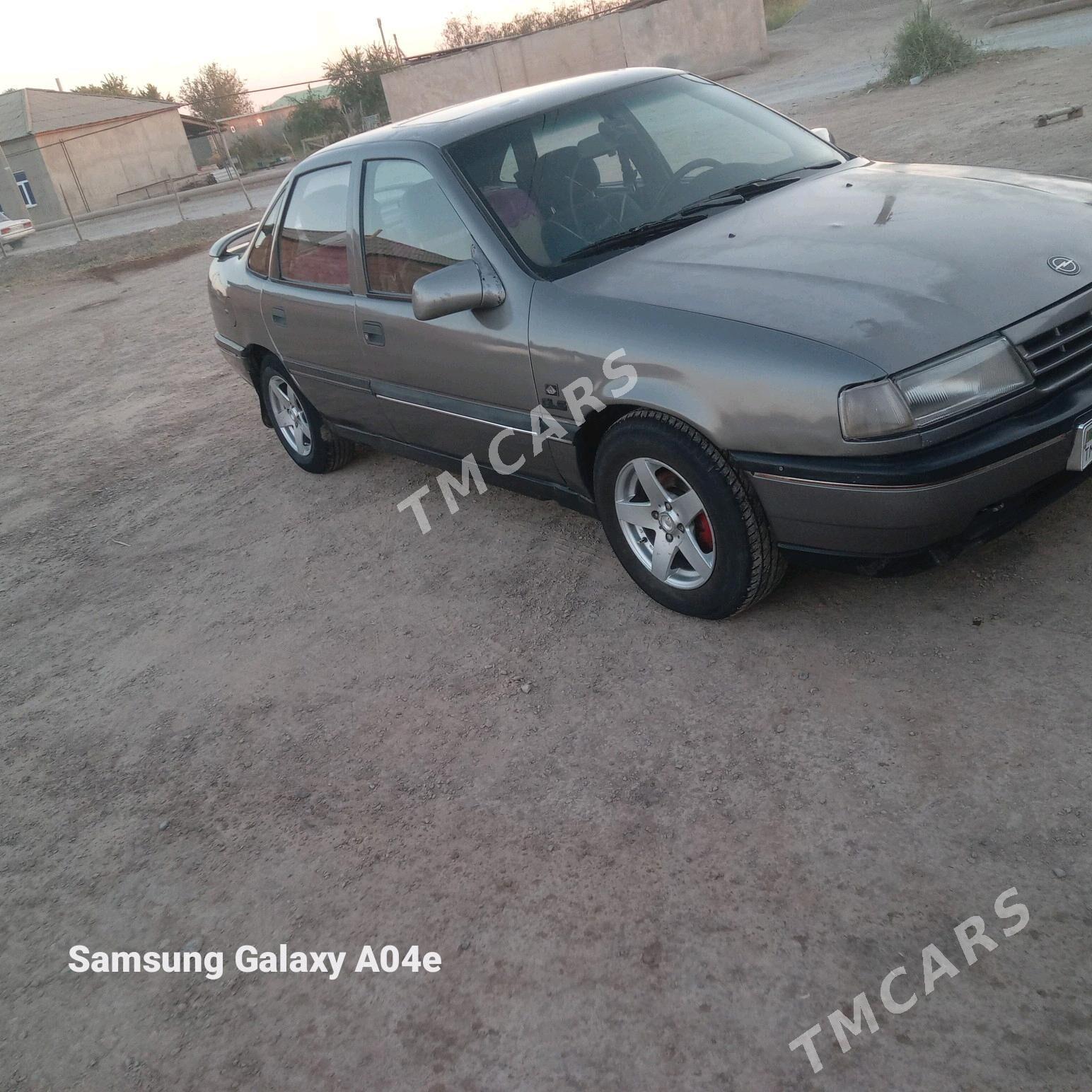 Opel Vectra 1992 - 26 000 TMT - Теджен - img 4