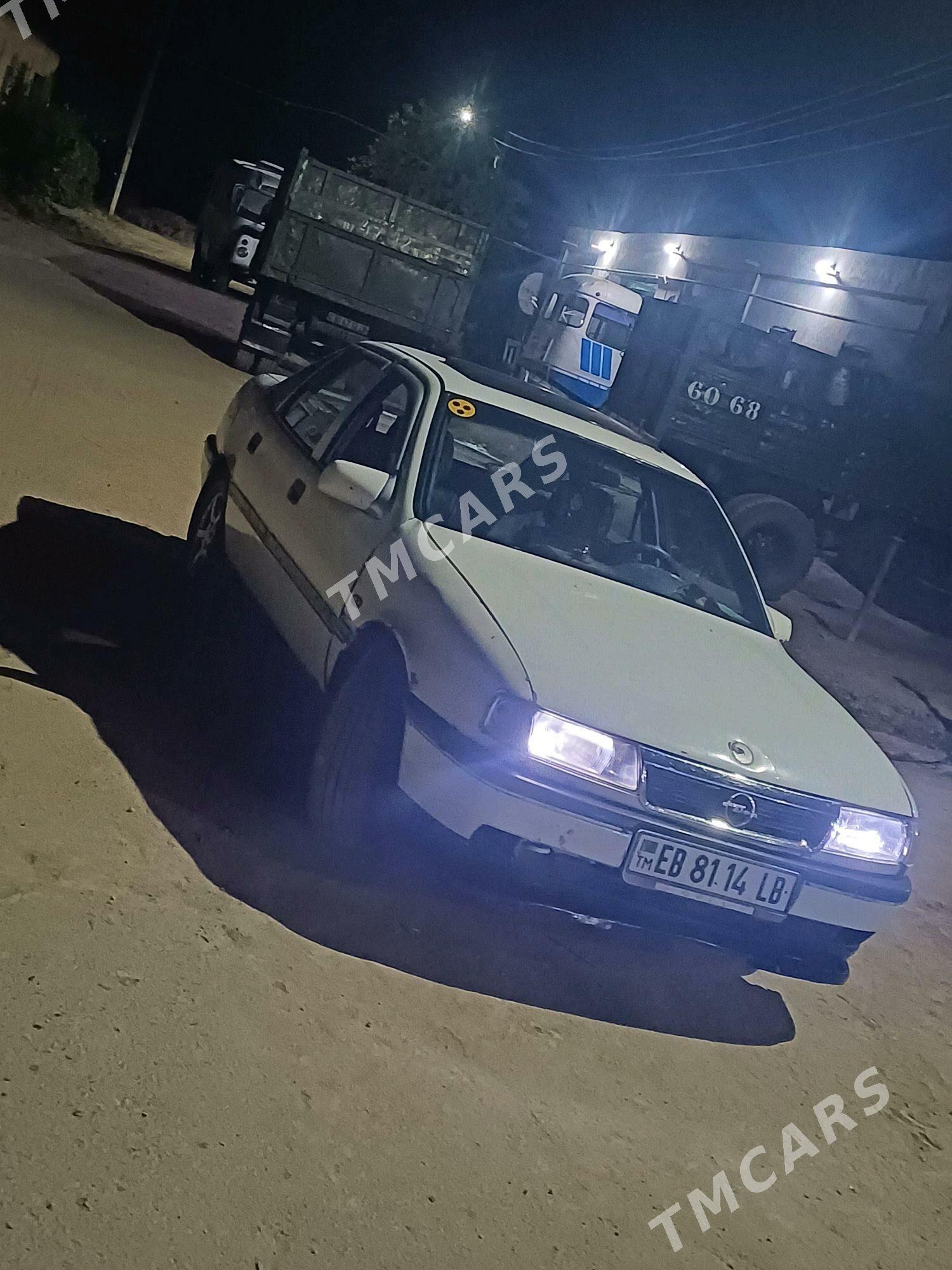 Opel Vectra 1991 - 20 000 TMT - Чарджоу - img 4