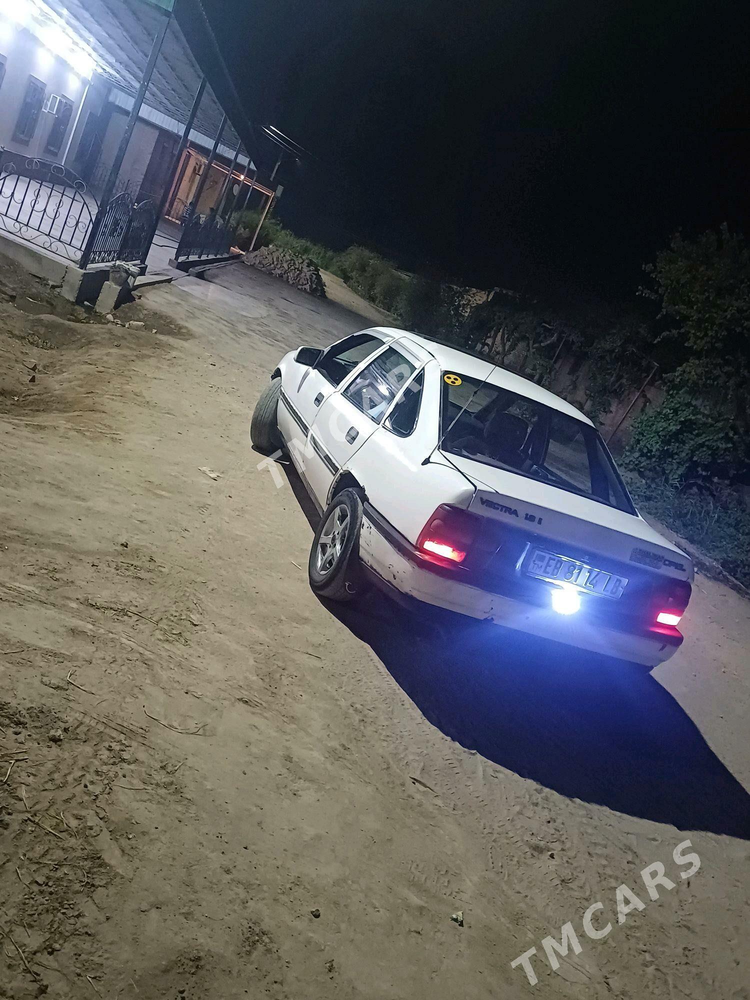 Opel Vectra 1991 - 20 000 TMT - Чарджоу - img 2
