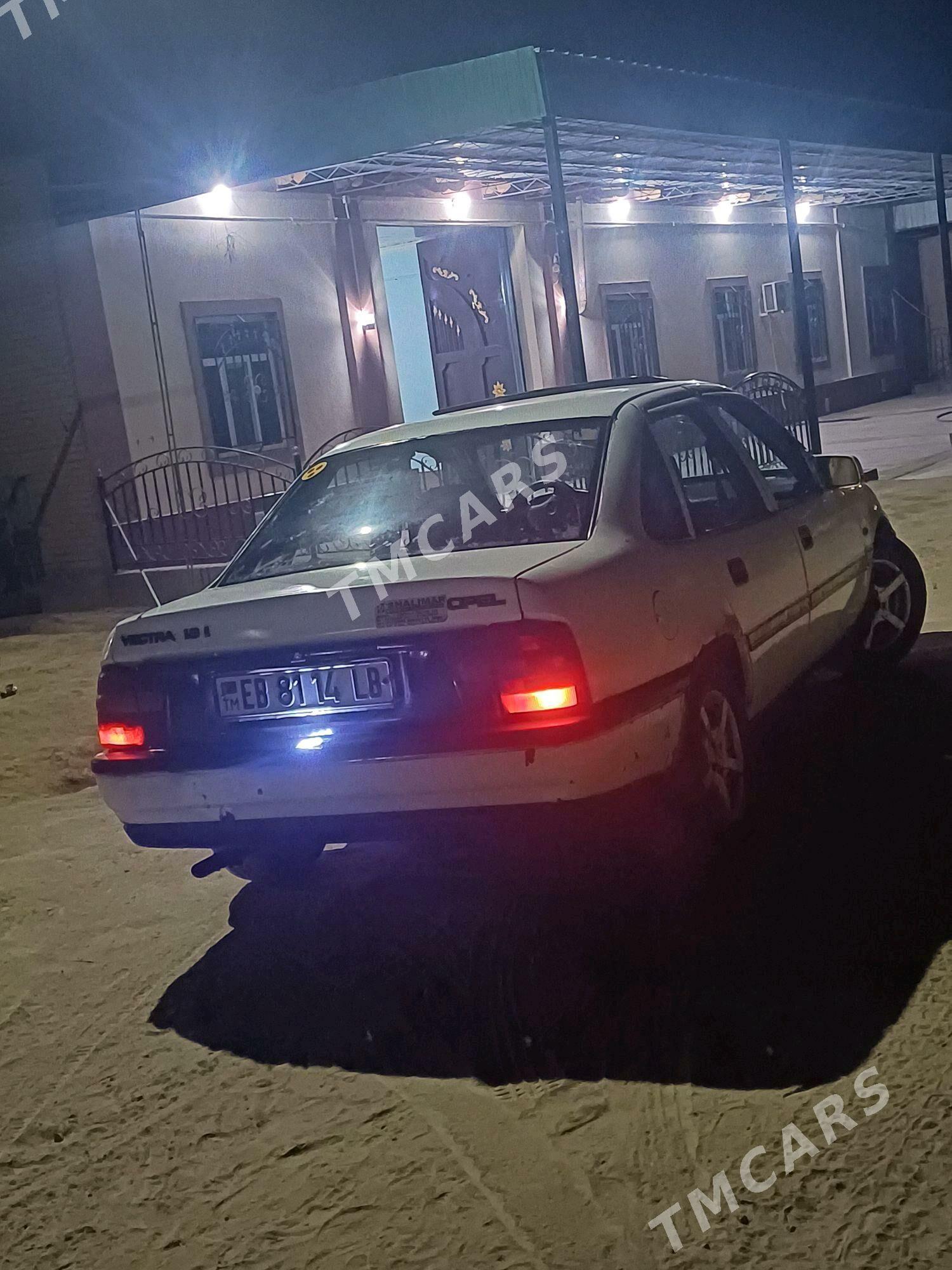 Opel Vectra 1991 - 20 000 TMT - Чарджоу - img 5
