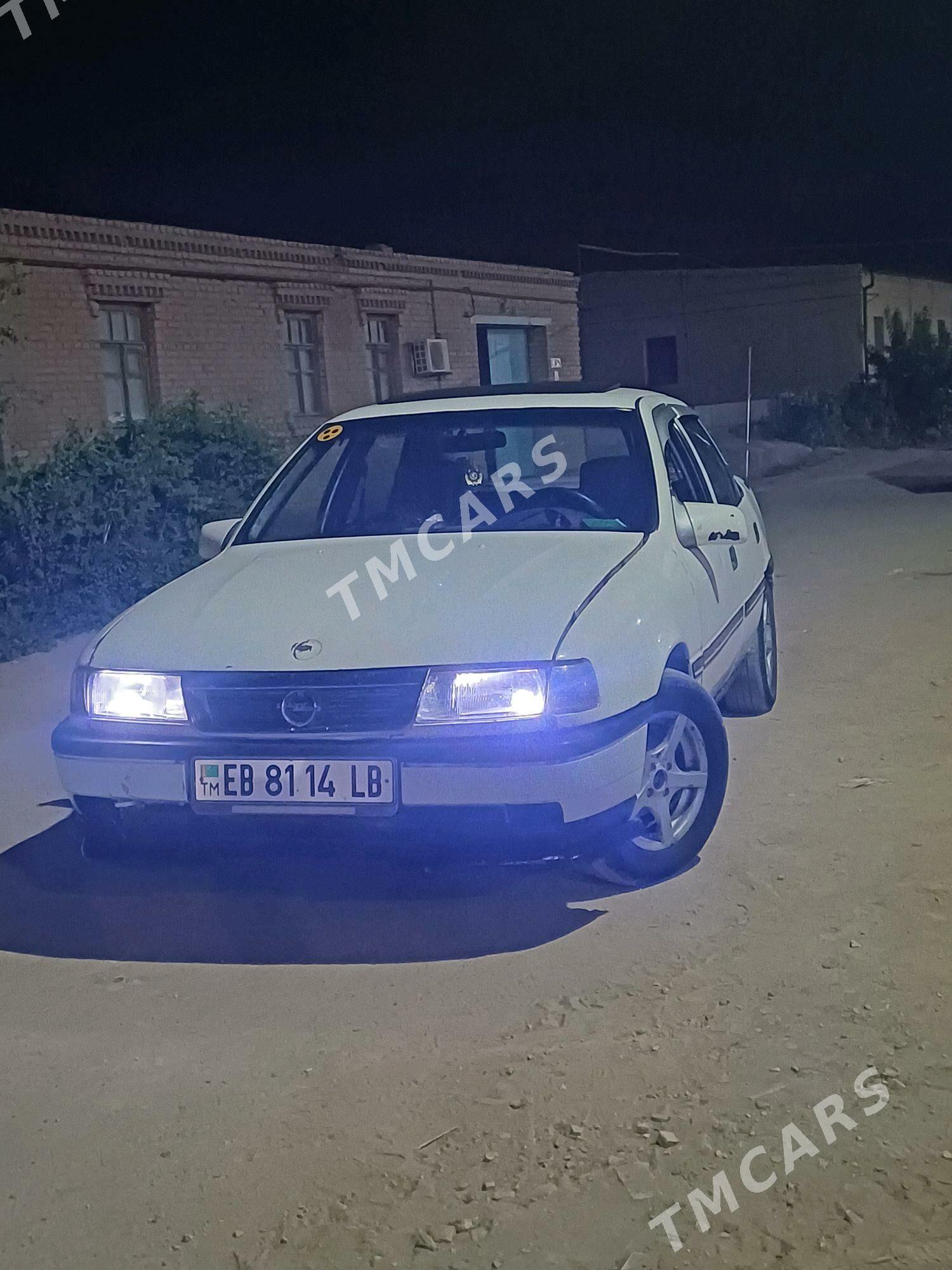 Opel Vectra 1991 - 20 000 TMT - Чарджоу - img 3