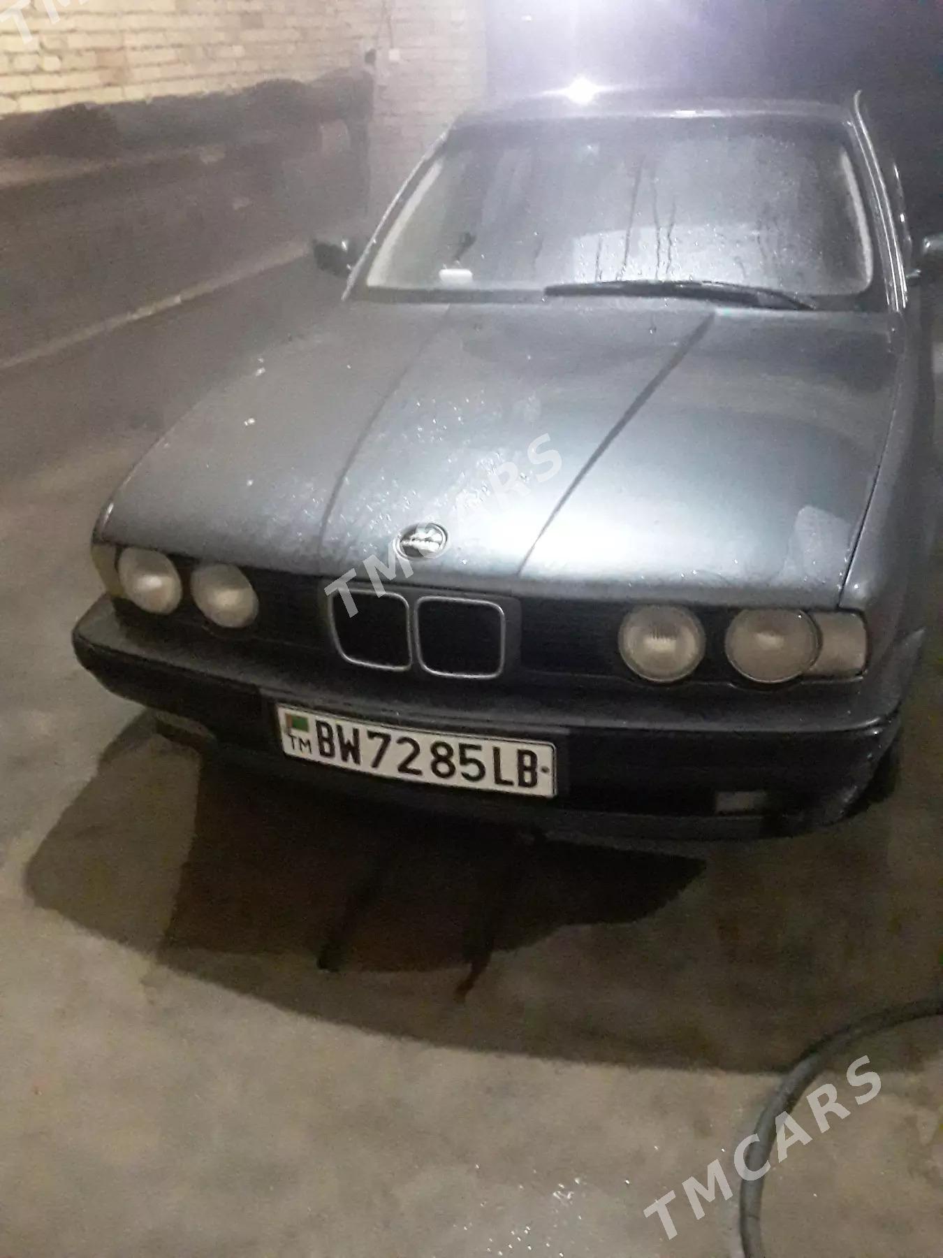 BMW 520 1990 - 35 000 TMT - Чарджоу - img 2