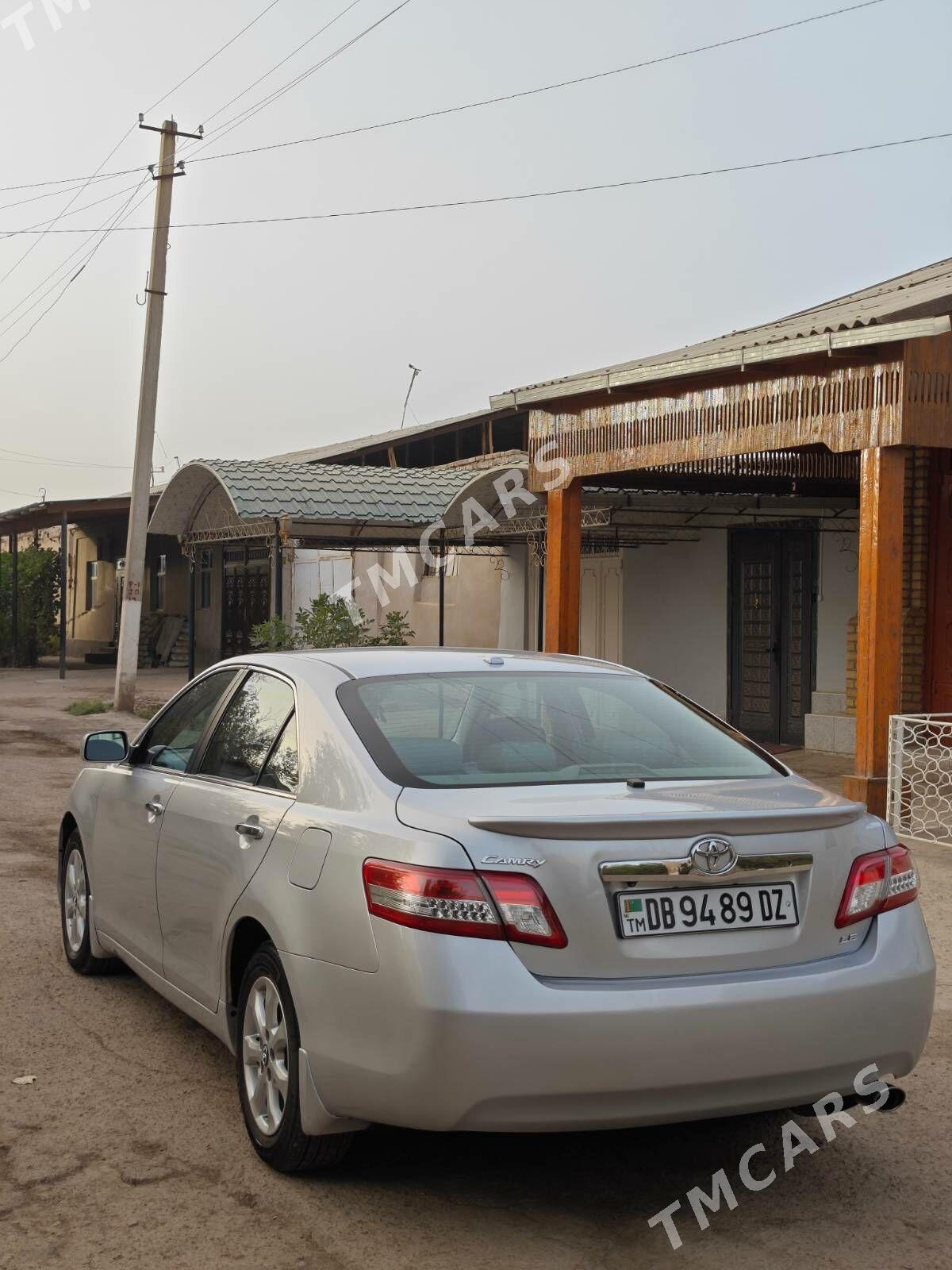 Toyota Camry 2010 - 220 000 TMT - Губадаг - img 5