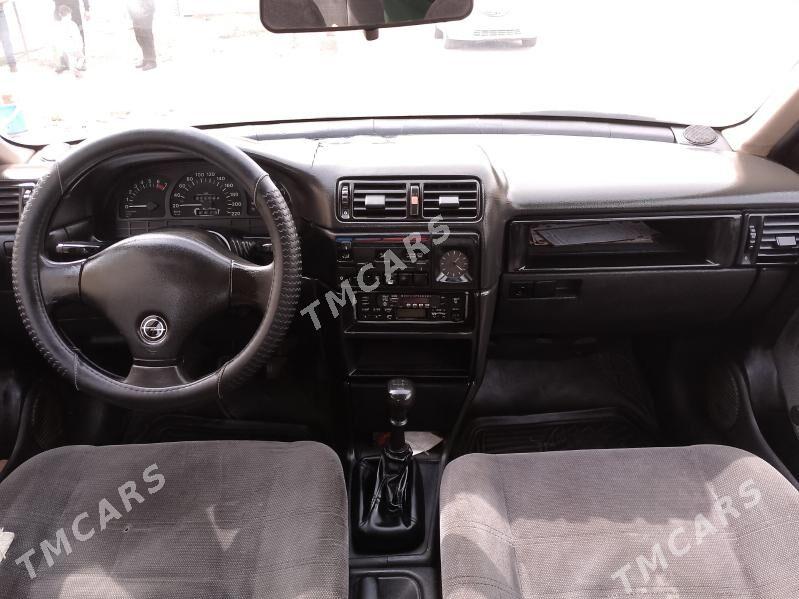 Opel Vectra 1989 - 38 000 TMT - Mary - img 5