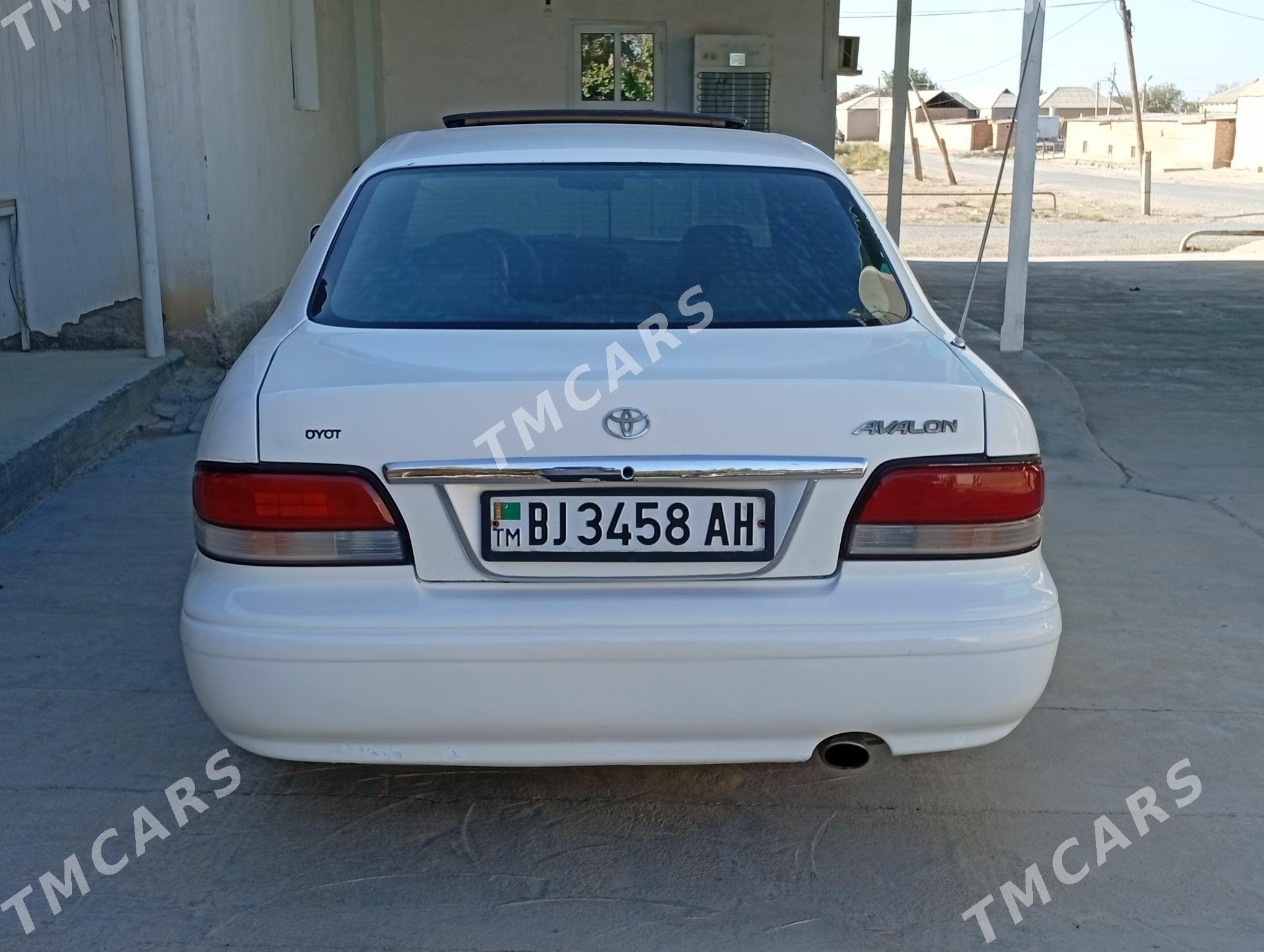 Toyota Avalon 1997 - 125 000 TMT - Kaka - img 2