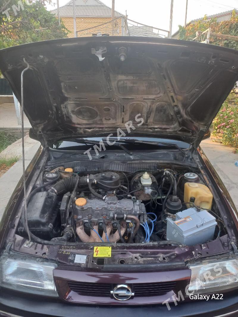 Opel Vectra 1993 - 42 000 TMT - Векильбазар - img 4