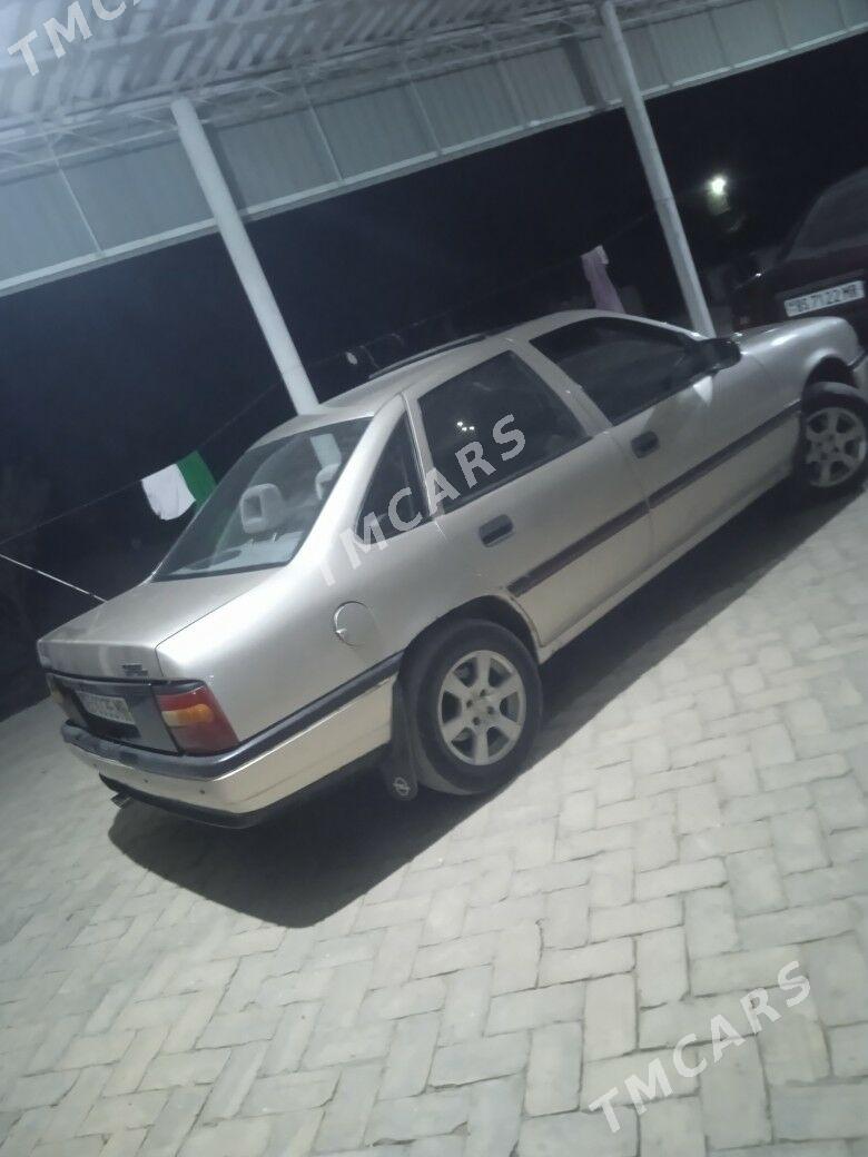 Opel Vectra 1991 - 26 000 TMT - Мары - img 2