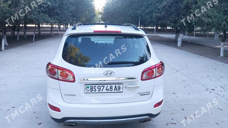 Hyundai Santa Fe 2011 - 190 000 TMT - Бахарден - img 3
