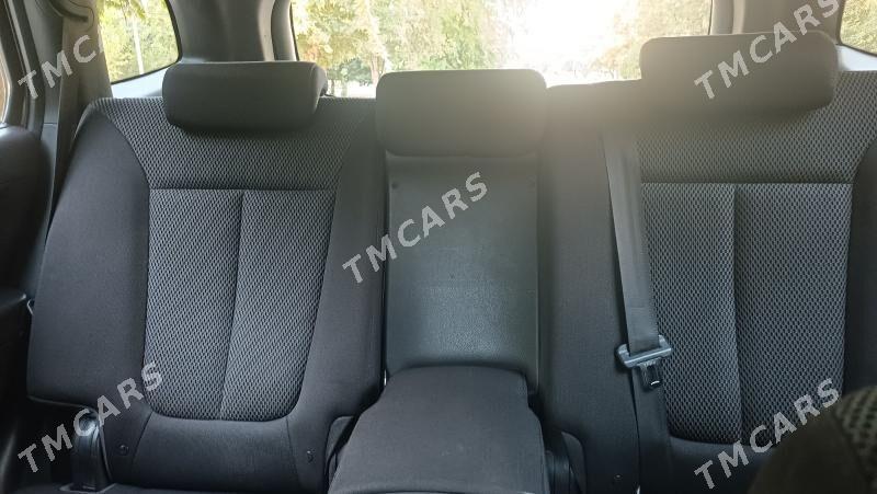 Hyundai Santa Fe 2011 - 190 000 TMT - Бахарден - img 8