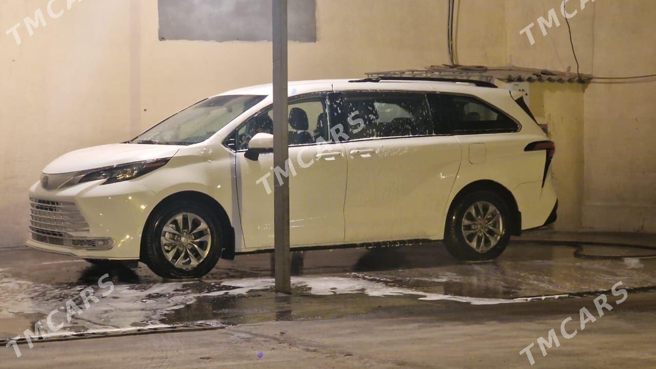 Toyota Sienna 2022 - 369 000 TMT - Ашхабад - img 7