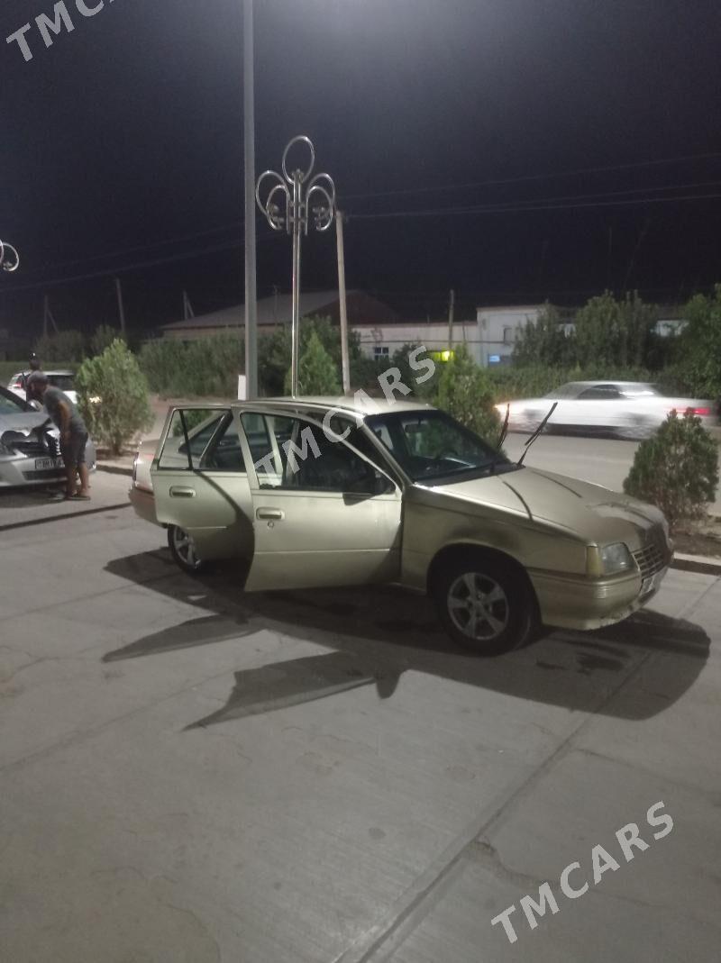 Opel Vectra 1987 - 20 000 TMT - Daşoguz - img 2
