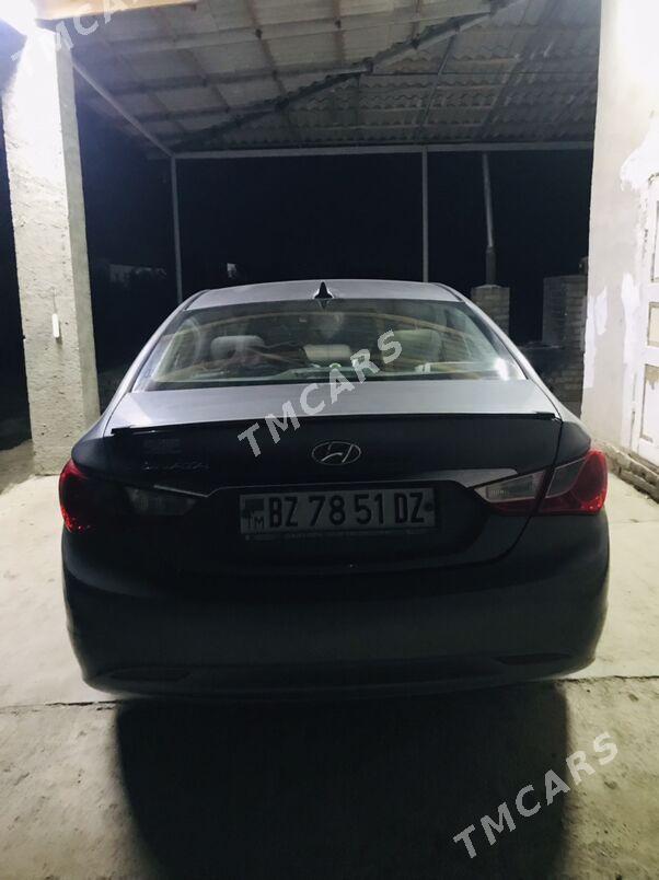 Hyundai Sonata 2010 - 140 000 TMT - Шабатский этрап - img 3