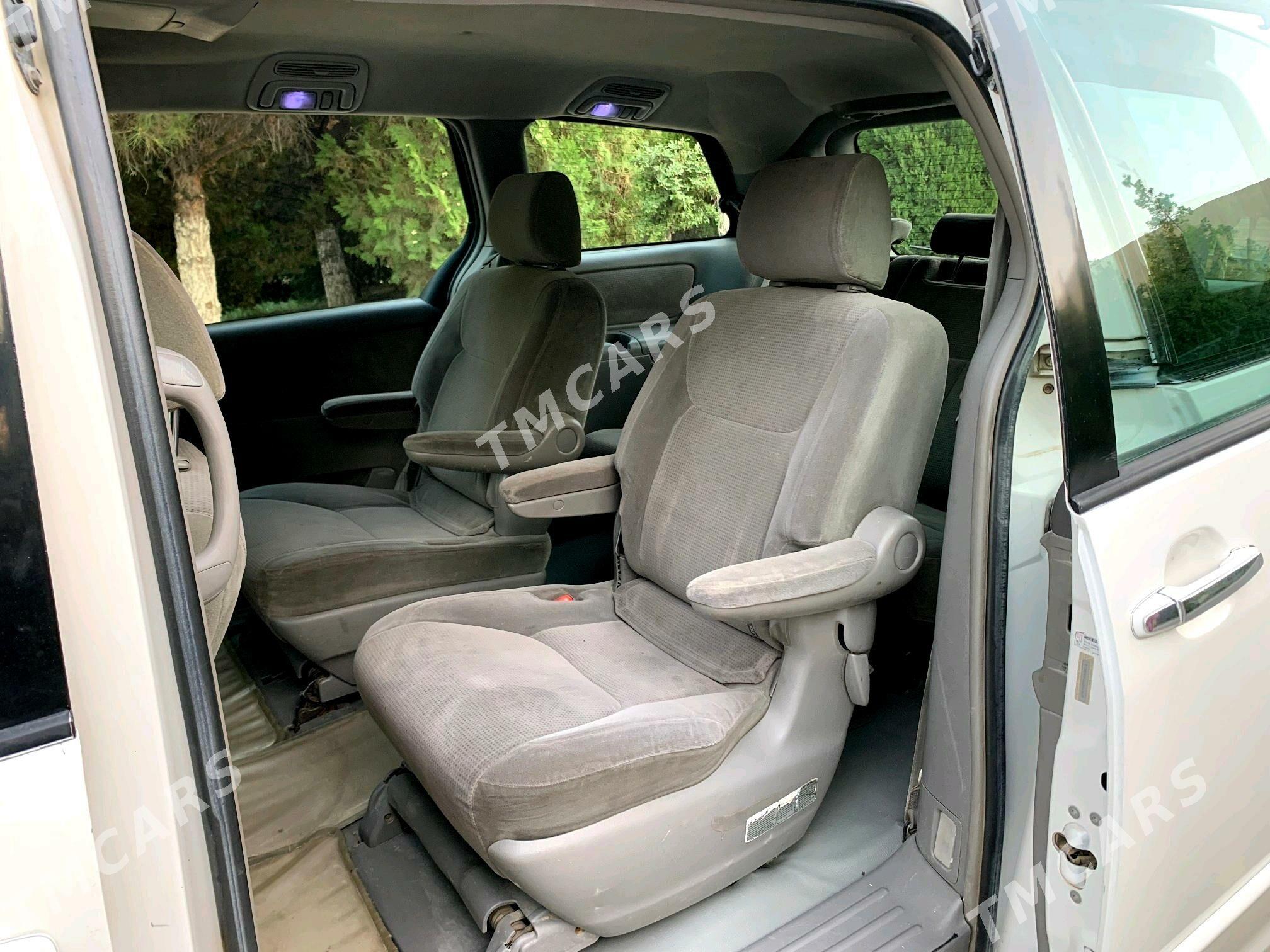 Toyota Sienna 2004 - 188 000 TMT - Бахарден - img 10