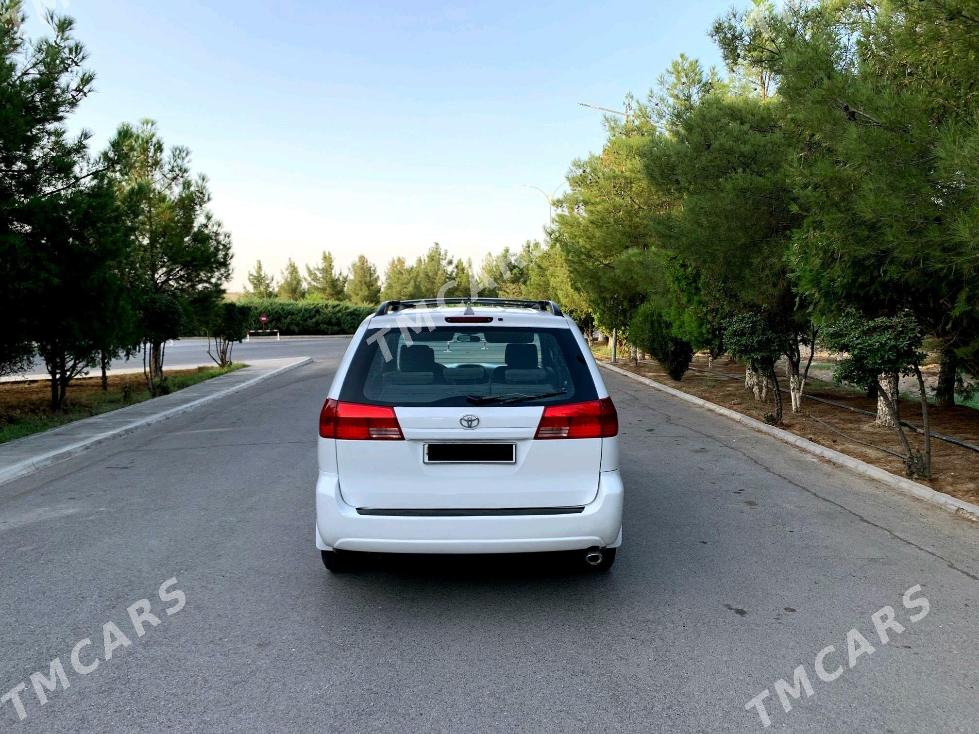Toyota Sienna 2004 - 188 000 TMT - Бахарден - img 4