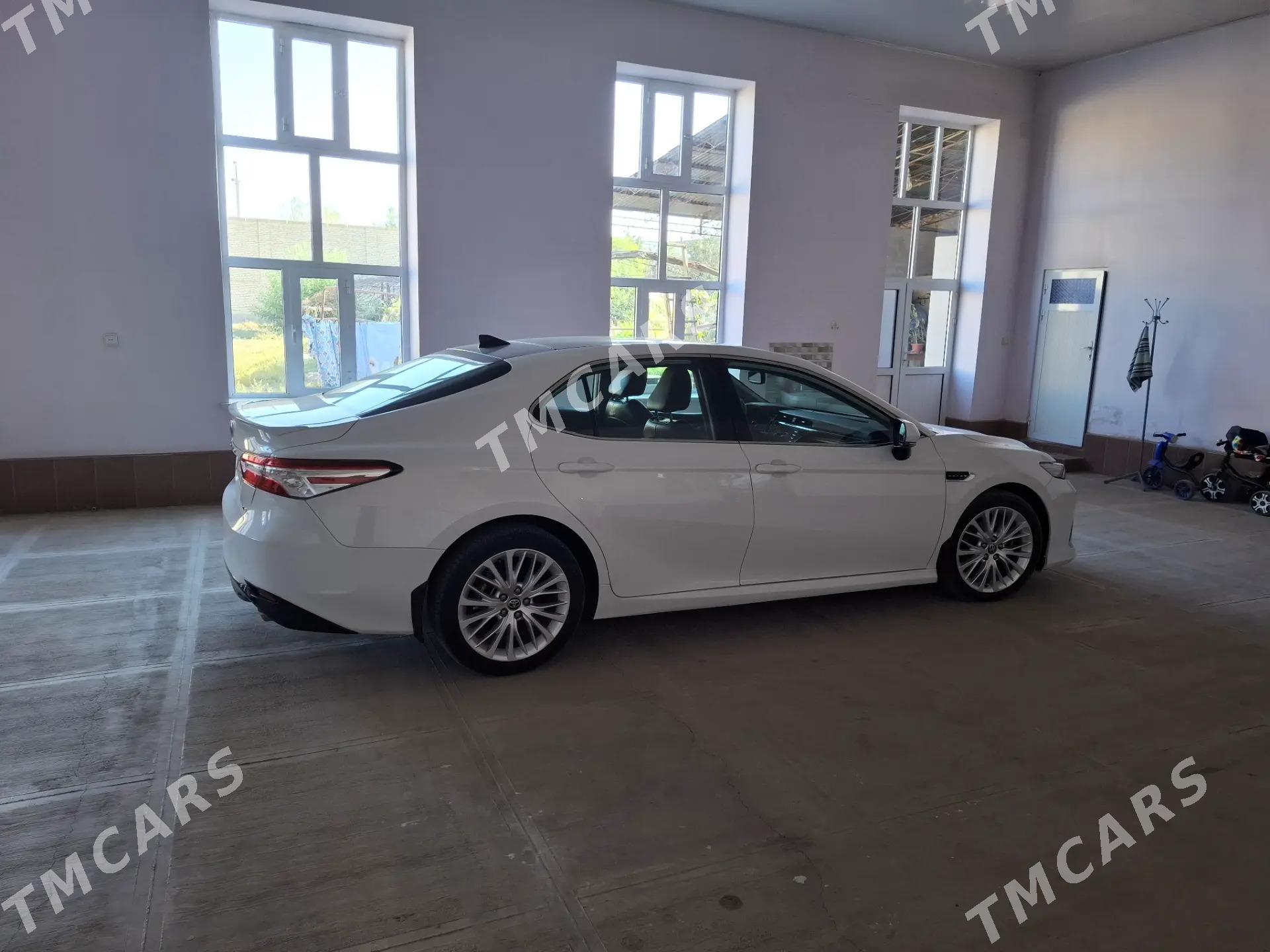 Toyota Camry 2020 - 330 000 TMT - Туркменабат - img 2