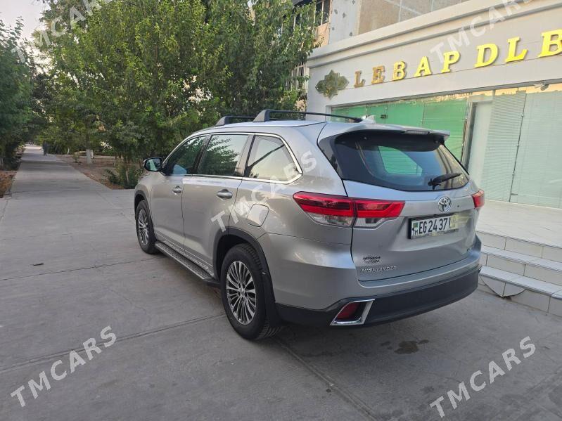 Toyota Highlander 2019 - 470 000 TMT - Türkmenabat - img 10